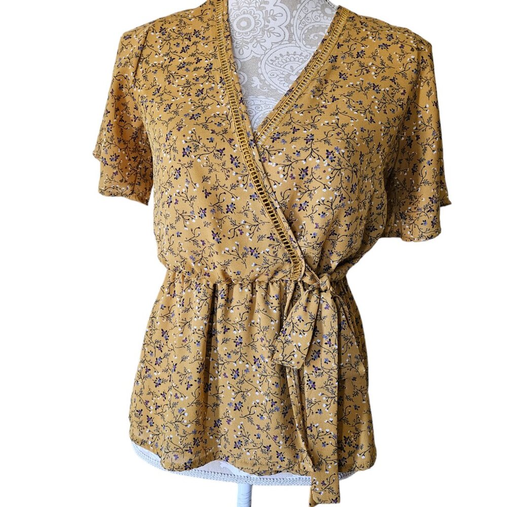 Sienna Sky  Mustard Yellow White Floral Wrap Blouse Tie Size XS Short Sleeve
